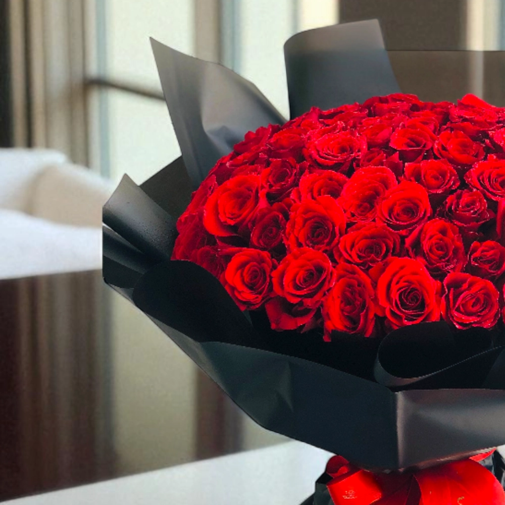200 red rose Bouquet